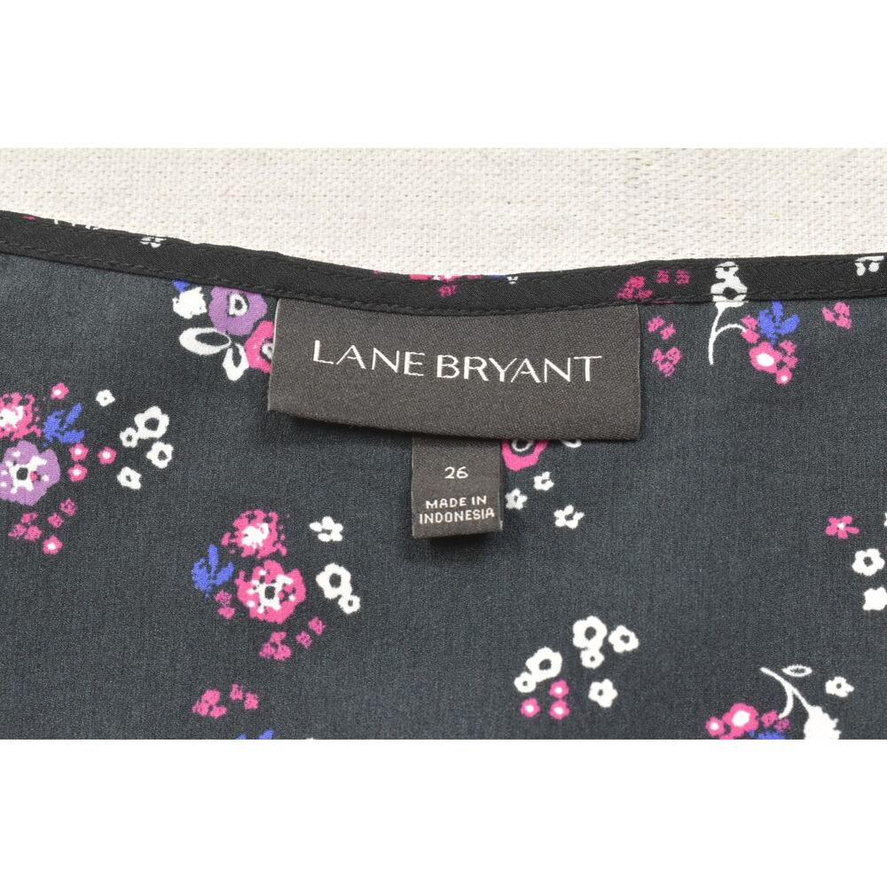Lane Bryant Women's Size 26 Black Floral V-Neck Blouse 3/4 Bell Sleeve Polyester - Picture 6 of 8